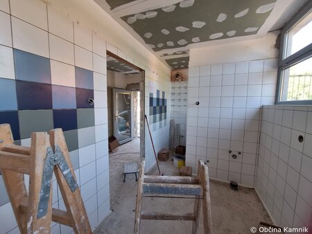 Prenova sanitarij na bazenu Pod skalco (5)-001